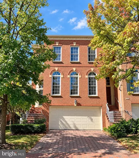 5160 California Ln, Alexandria, VA 22304