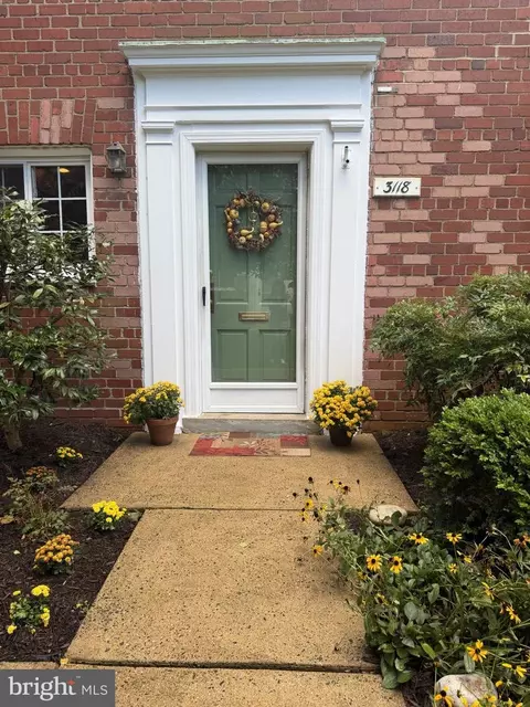 3118 Wellington Rd, Alexandria, VA 22302