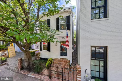 612 S Saint Asaph St, Alexandria, VA 22314