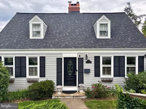 3207 Cameron Mills Rd, Alexandria, VA 22302