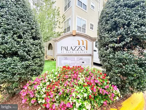 4550 Strutfield Ln #2410, Alexandria, VA 22311
