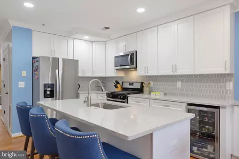 315 S Payne St, Alexandria, VA 22314