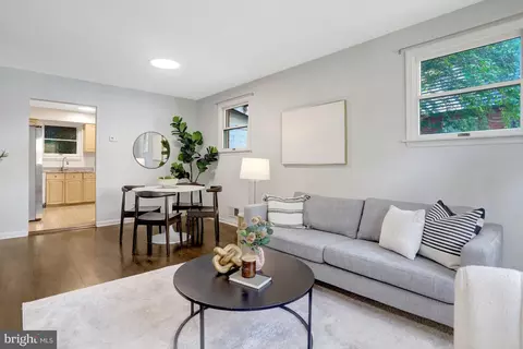 3914 Vermont Ave, Alexandria, VA 22304