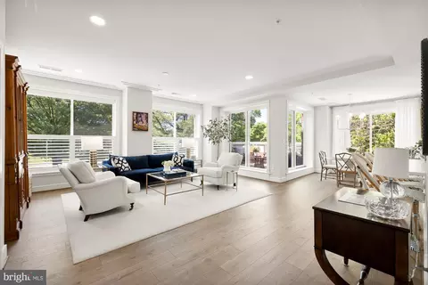 625 Slaters Ln #104, Alexandria, VA 22314