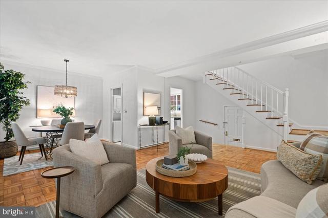 1638 Preston Rd #809, Alexandria, VA 22302