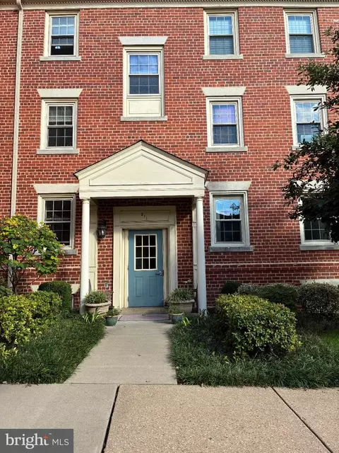 511 Bashford Ln #5, Alexandria, VA 22314