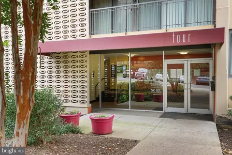 4 S Van Dorn St S #301, Alexandria, VA 22304
