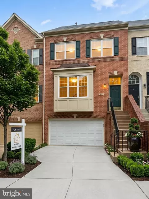 4645 Latrobe Pl, Alexandria, VA 22311