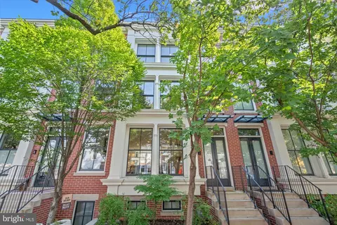 321 N Columbus St, Alexandria, VA 22314