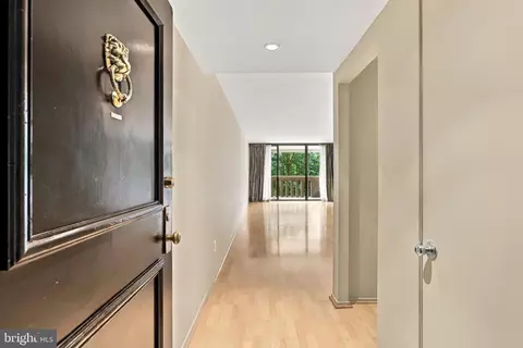 6101 Edsall Rd #408, Alexandria, VA 22304