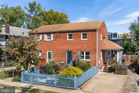 2501 E Randolph Ave, Alexandria, VA 22301