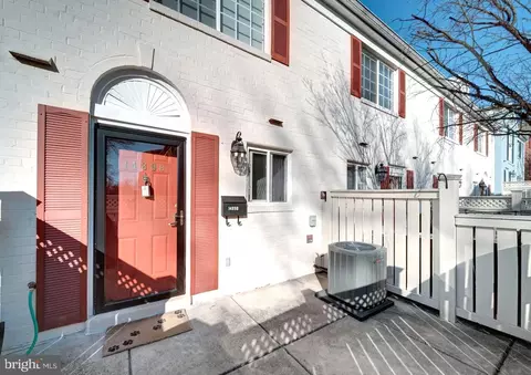 1489 N Van Dorn St #B, Alexandria, VA 22304