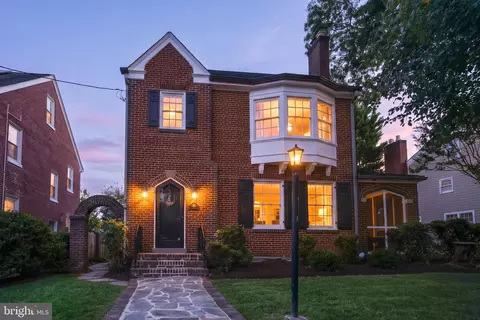 406 Upland Pl, Alexandria, VA 22301