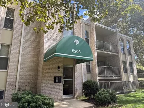 5203 Duke St #302, Alexandria, VA 22304