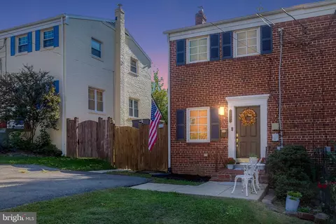 108 S Ingram St S, Alexandria, VA 22304