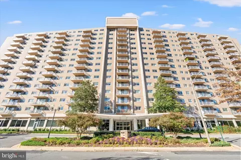 1225 Martha Custis Dr #905, Alexandria, VA 22302