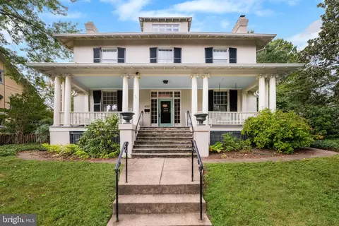 400 N View Ter, Alexandria, VA 22301