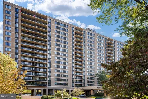 5500 Holmes Run Pkwy #712, Alexandria, VA 22304