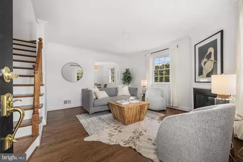1506 Wayne St, Alexandria, VA 22301