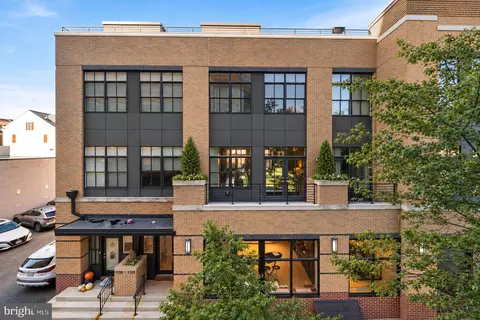 1128 N Fairfax St, Alexandria, VA 22314