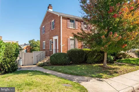 3743 Keller Ave, Alexandria, VA 22302
