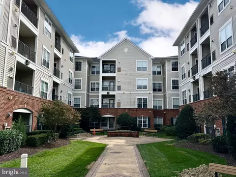 4860 Eisenhower Ave #497, Alexandria, VA 22304
