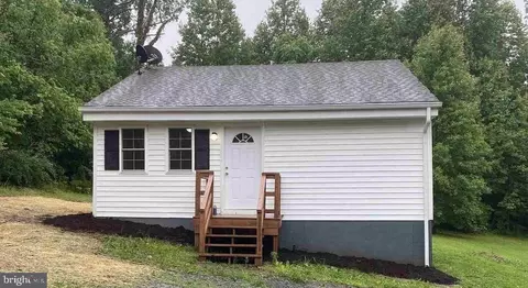 193 Rock Rd, New Canton, VA 23123