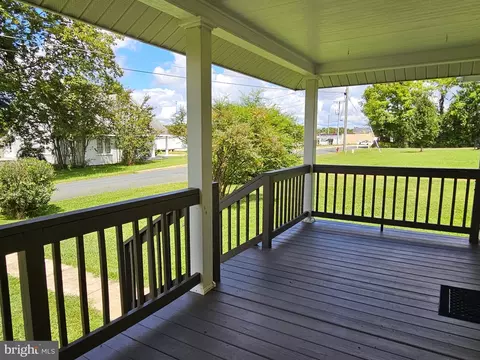Exterior - 89 Conner St, Dillwyn, VA 23936 photo 4 of 7