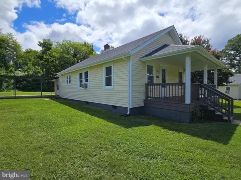 Exterior - 89 Conner St, Dillwyn, VA 23936 photo 3 of 7