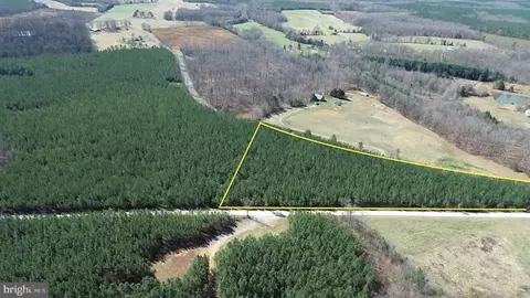 3 Maple Bridge Rd # B, Dillwyn, VA 23936