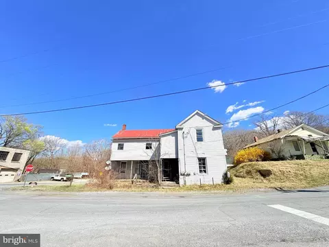 9 Bridge St S, Buchanan, VA 24066