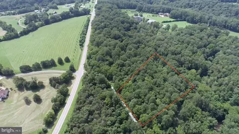 2 Mays Farm Rd, Forest, VA 24551
