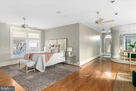 Bedroom - 4059 Lowry Rd, Goode, VA 24556 photo 1 of 8
