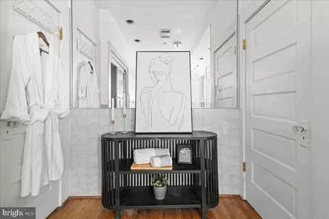 Entry Way - 4059 Lowry Rd, Goode, VA 24556 photo 13 of 28
