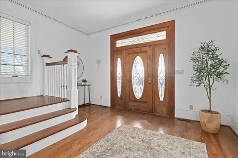 Entry Way - 4059 Lowry Rd, Goode, VA 24556 photo 3 of 28