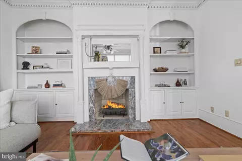 Living - 4059 Lowry Rd, Goode, VA 24556 photo 2 of 4