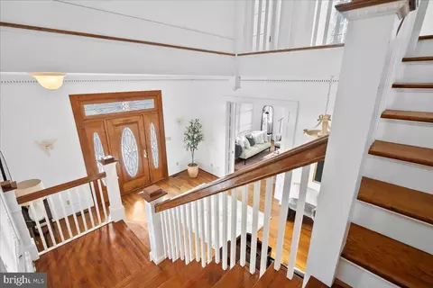 Entry Way - 4059 Lowry Rd, Goode, VA 24556 photo 14 of 28