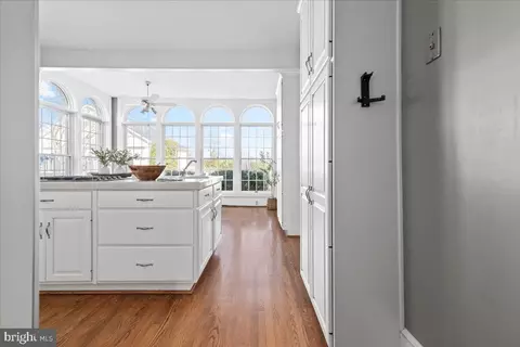 Entry Way - 4059 Lowry Rd, Goode, VA 24556 photo 8 of 28