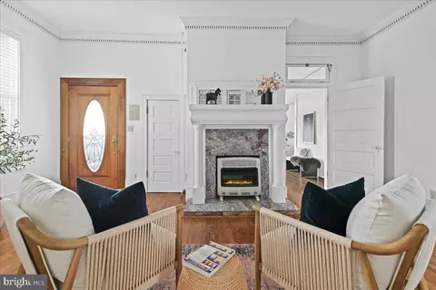 Entry Way - 4059 Lowry Rd, Goode, VA 24556 photo 10 of 28