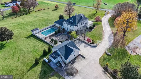View/Area - 4059 Lowry Rd, Goode, VA 24556 photo 1 of 6