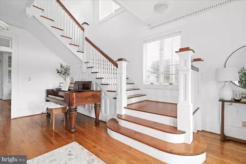 Entry Way - 4059 Lowry Rd, Goode, VA 24556 photo 1 of 28