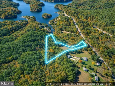 0 Carroll Rd, Goodview, VA 24095