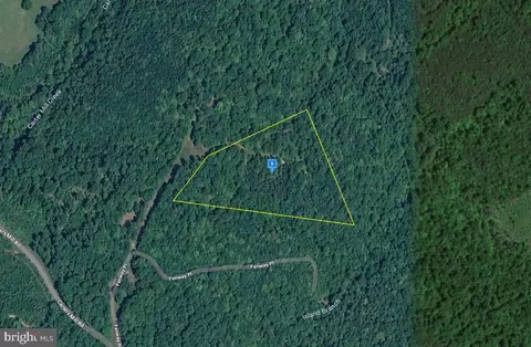 1101 Fenway Pl, Huddleston, VA 24104