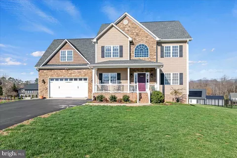 1234 Autumn Run Dr, Forest, VA 24551