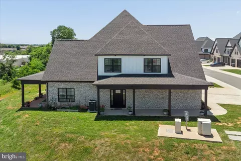 1104 N Westyn Loop, Forest, VA 24551