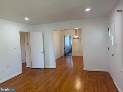 Living - 6101 A Goode Rd, Goode, VA 24556 photo 5 of 6