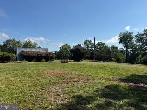 Exterior - 6101 A Goode Rd, Goode, VA 24556 photo 9 of 17