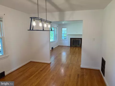 Living - 6101 A Goode Rd, Goode, VA 24556 photo 6 of 6