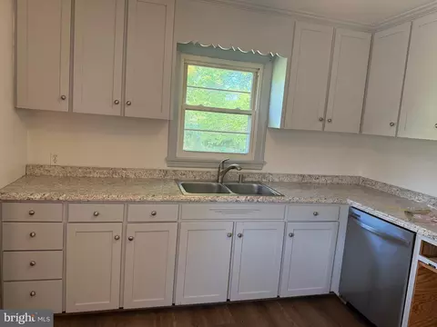 Kitchen - 6101 A Goode Rd, Goode, VA 24556 photo 2 of 3