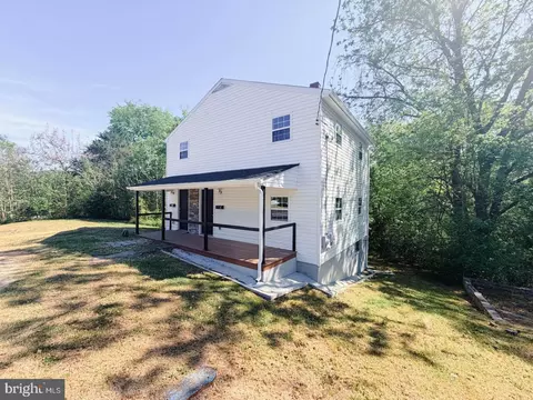 318 W 6th Ave, Lawrenceville, VA 23868